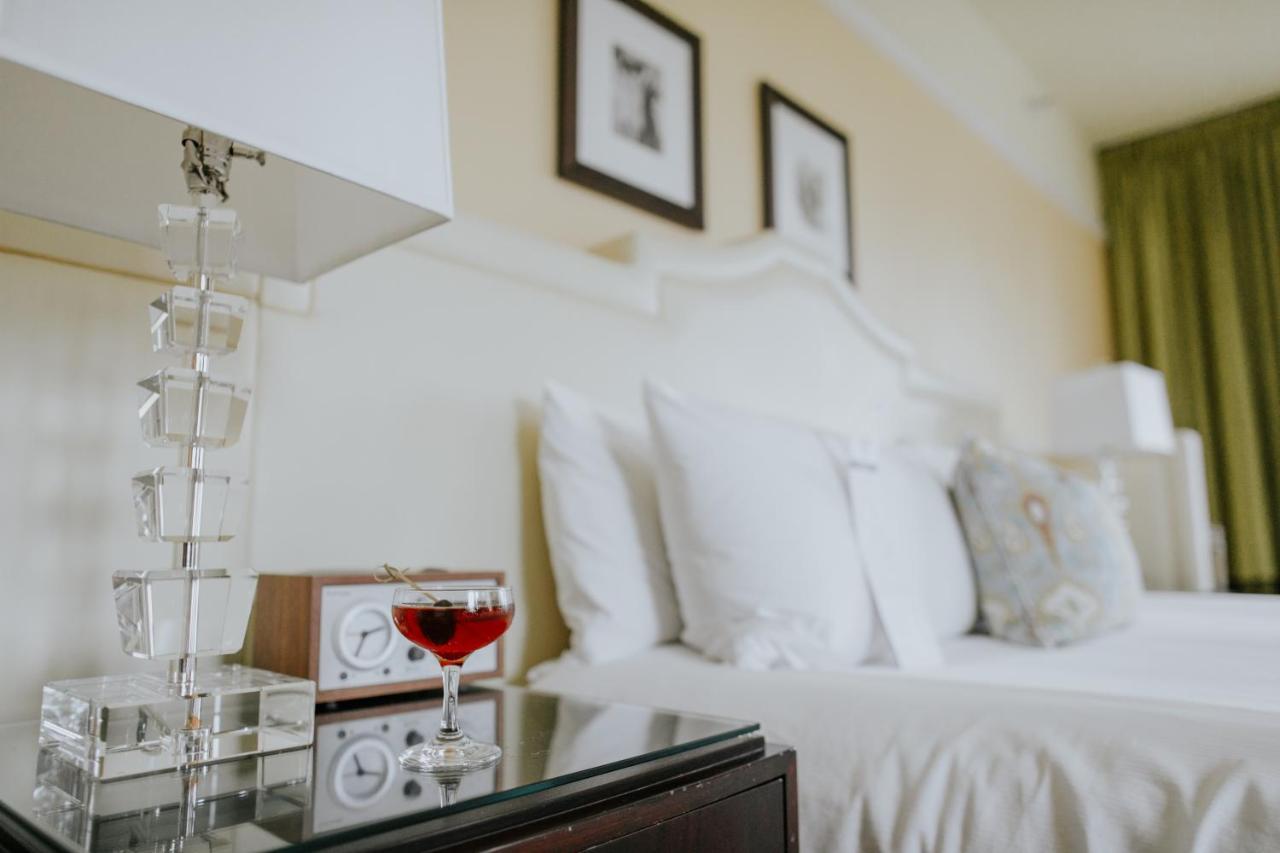 Hotel Deluxe Портланд Екстериор снимка