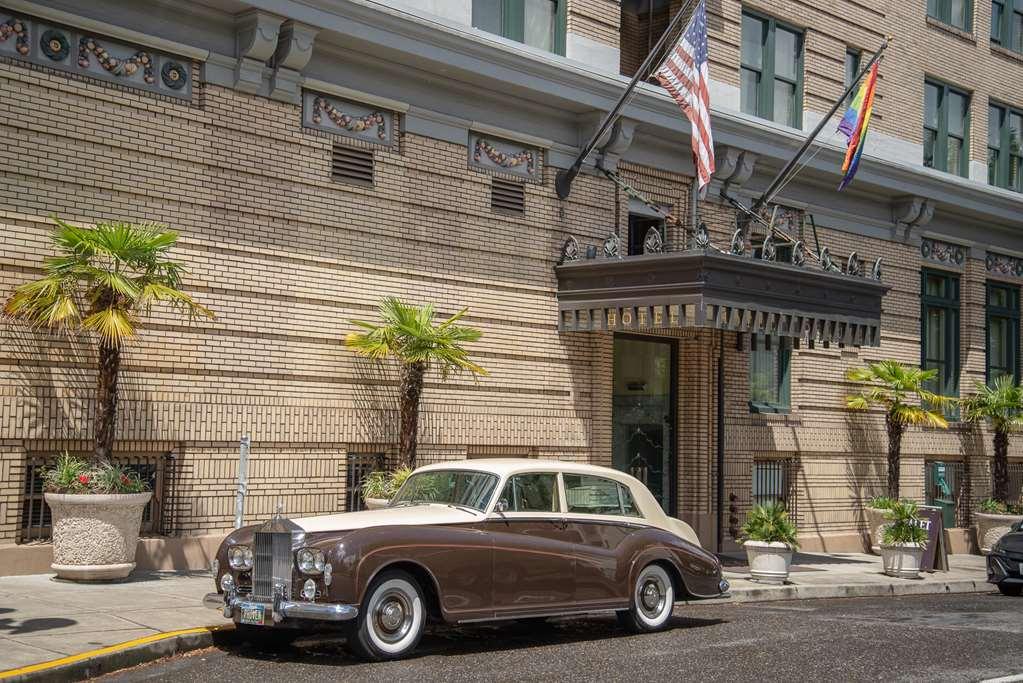 Hotel Deluxe Портланд Екстериор снимка